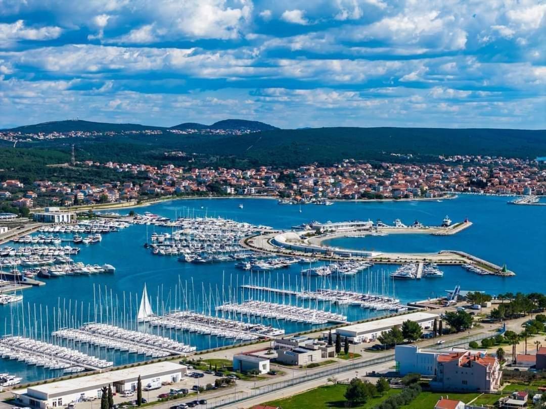 Apartmani Svitlana Sukošan Dış mekan fotoğraf